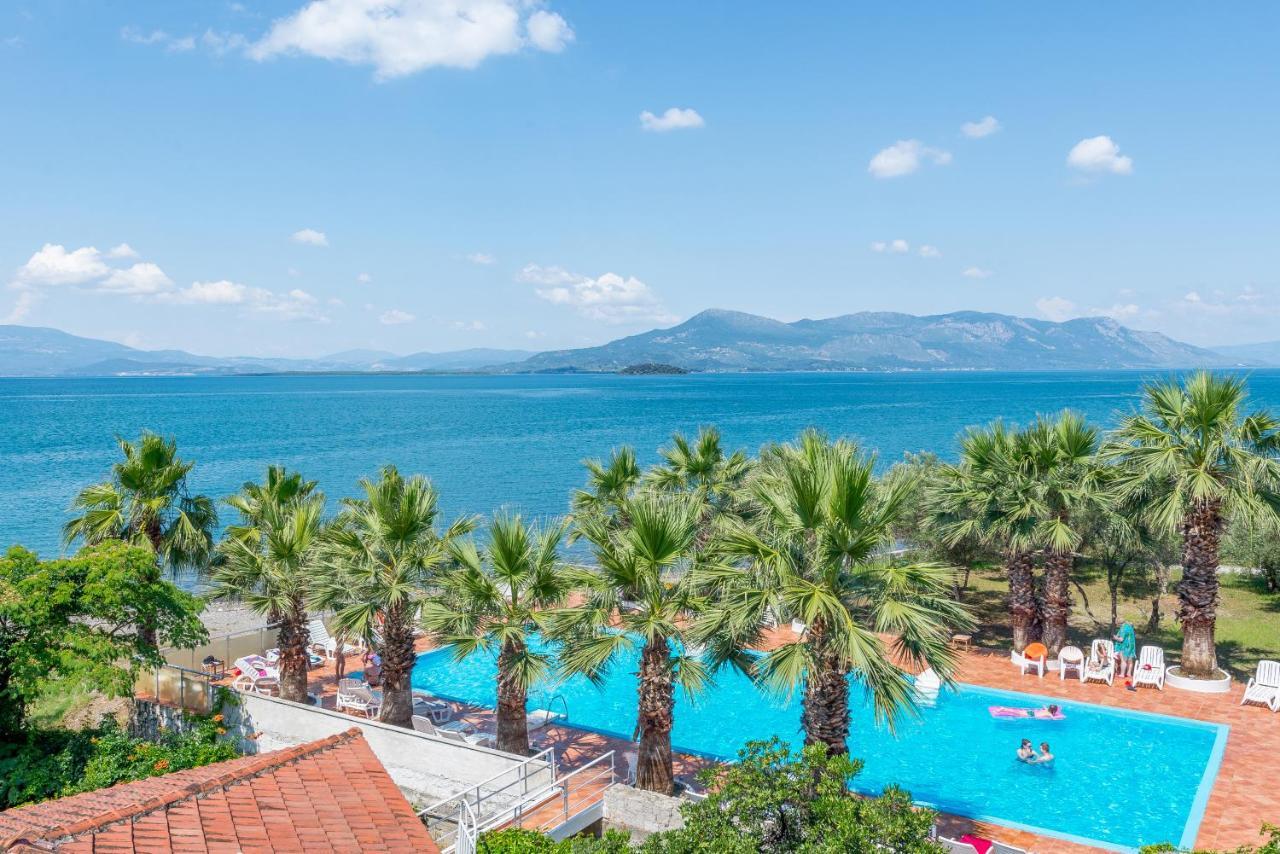Hotel Sissy Kamena Vourla Luaran gambar
